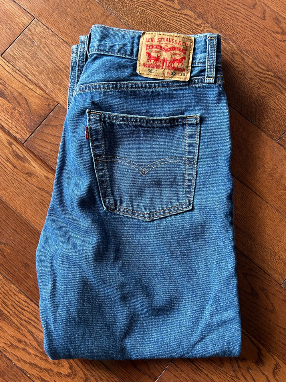 Levi's Men's 565 Straight Jeans